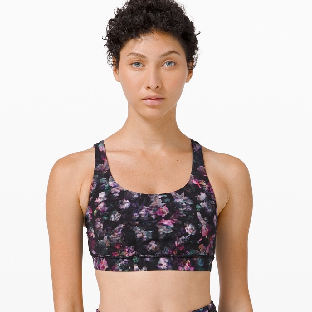 Lululemon Energy Bra (Size 6)